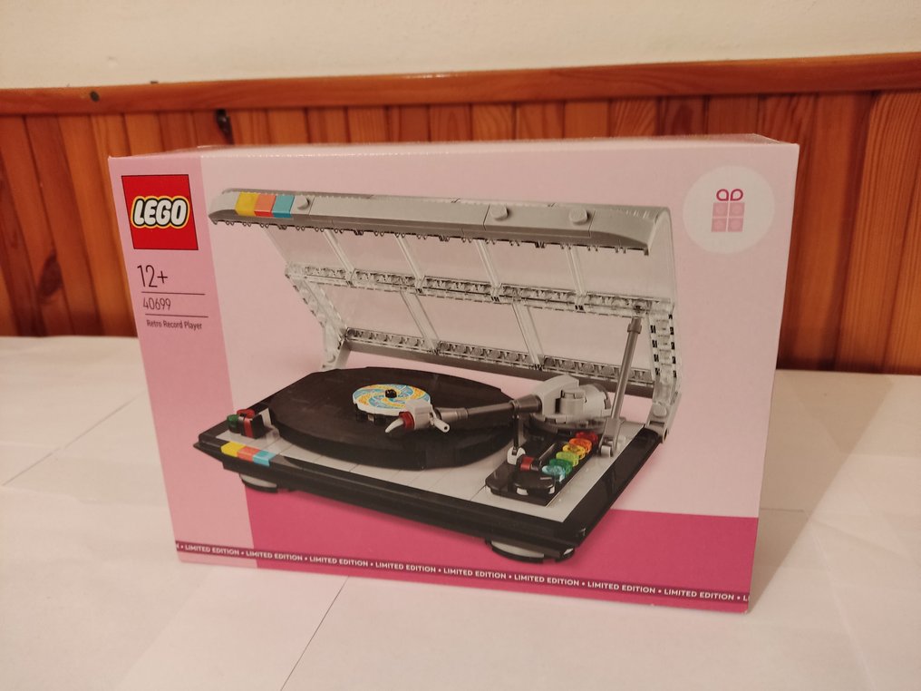 LEGO Set - 40699 - Promotional - LEGO Retro Record Player #1.0