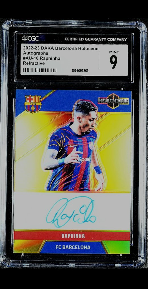 2022/23 DAKA Barcelona Holocene Raphinha Autografiada - CGC 9 Graded card #2.1