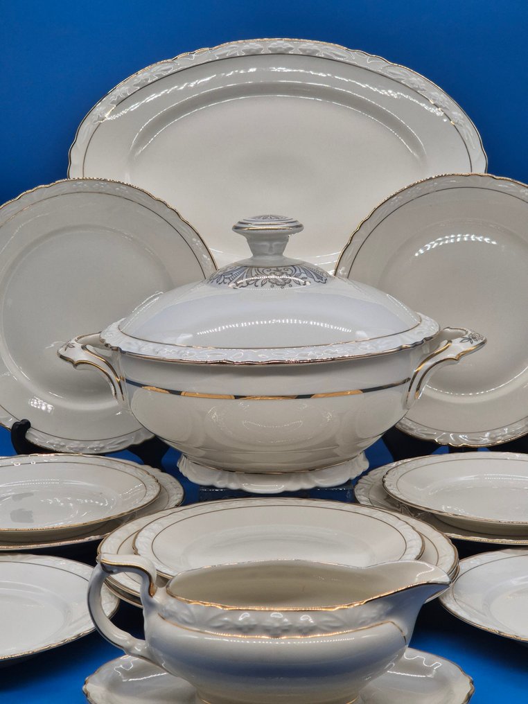 Service de table pour le dîner - Bavaria – Speise- und Servierservice mit Goldrand – Porzellan - Porcelaine #1.0