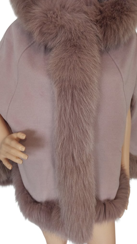 Artisan Furrier - 披风 #3.2