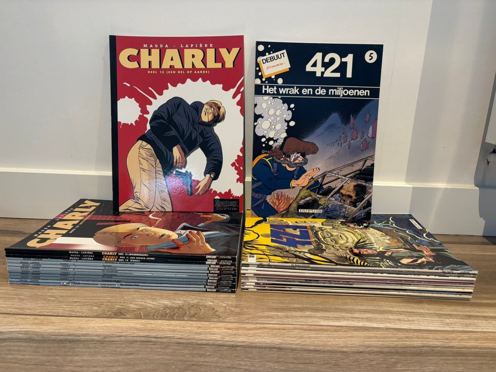 Charly, 421 - 2 complete reeksen SC - 24 Album - Første udgave #1.0