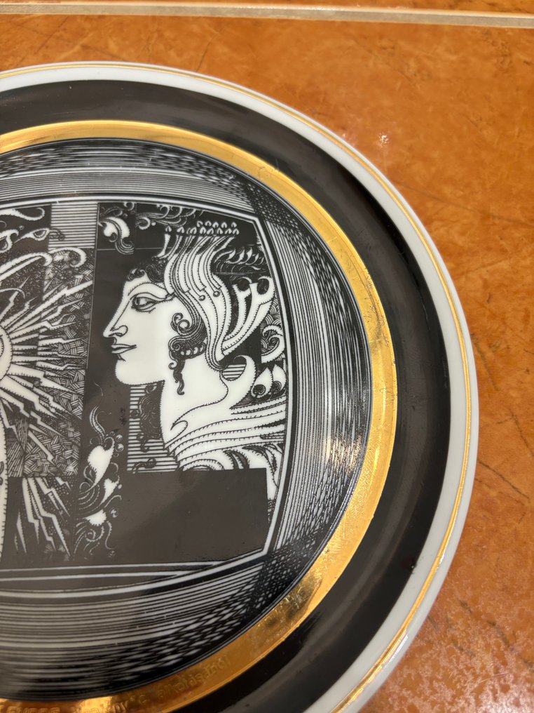 Holloházi - 盘子 - 瓷 - Szász Endre Hollóházi #3.2