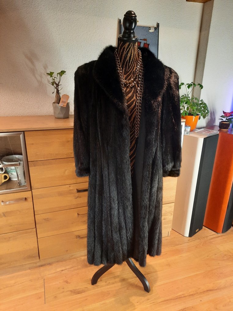 Artisan Furrier - 皮毛大衣 - 复古 #4.3