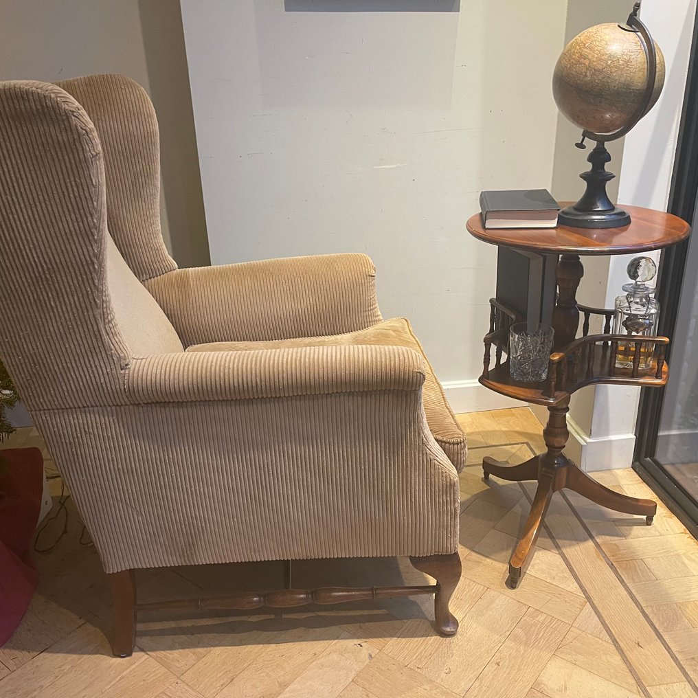 Tafel - Hout - Turning Whiskey Table #2.1