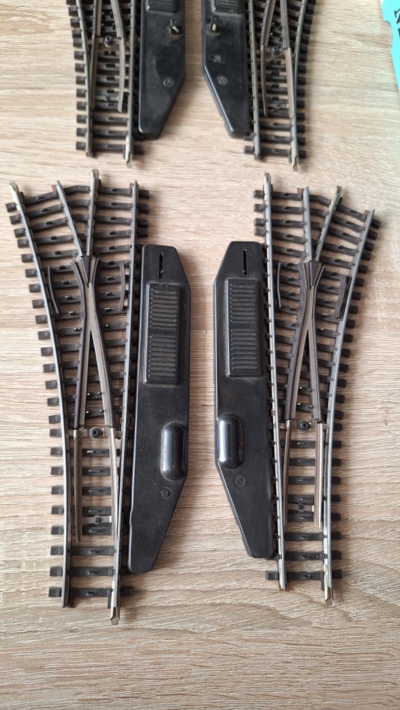 Märklin H0 - 2100/2106/2121/2140/2161/2166 - Model train tracks (71) - Collection of K rails, tracks, and 6 switches. #1.0