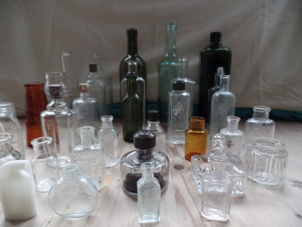 32 oude Apothekers flesjes - Apothekerglas - Glas #1.0