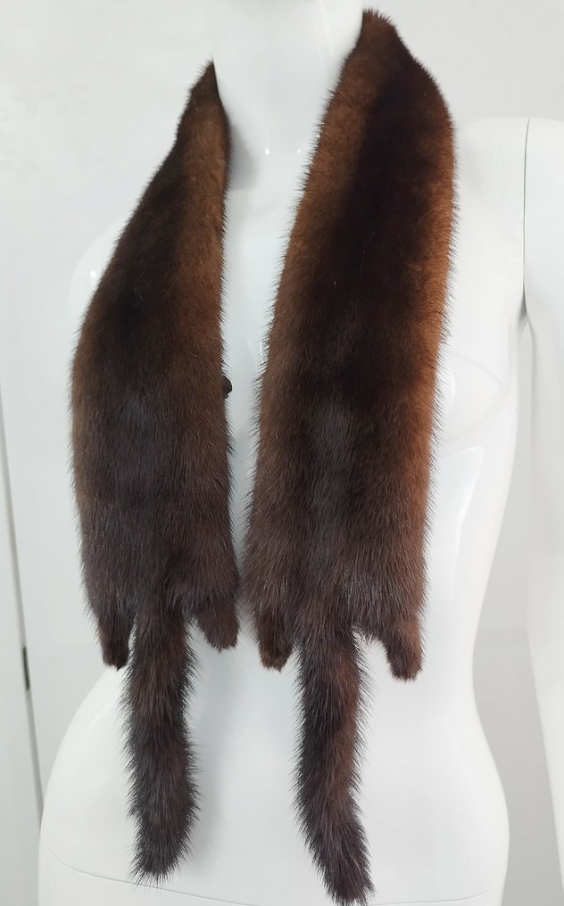 Artisan Furrier - Écharpe #1.0