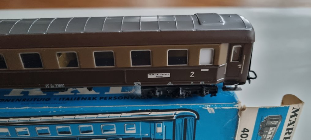Märklin H0 - 4036 - Machetă tren transport călători (1) - Vagon de pasageri „Veneția - Florența - Roma” - FS #4.3