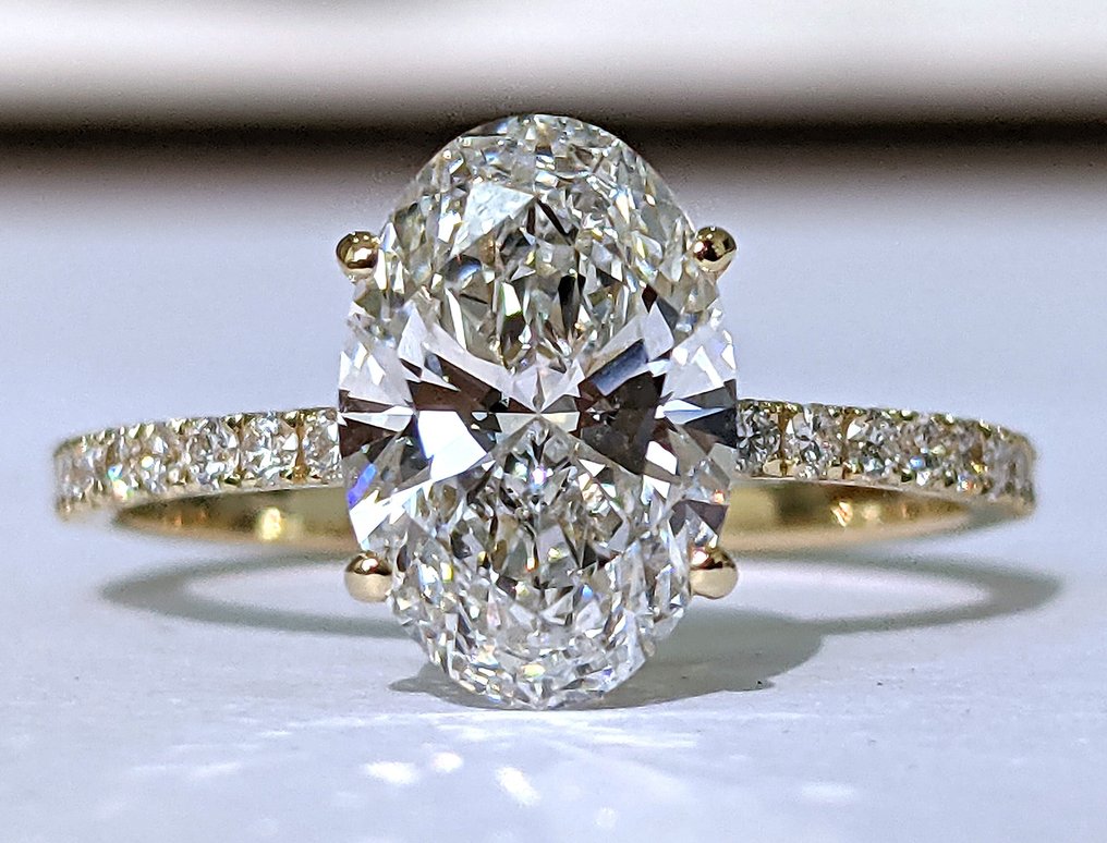 Ingen reservasjonspris - Ring - 18 karat Gull - 2.20ct. tw. Diamant (Lab-dyrket) - Diamant #1.0