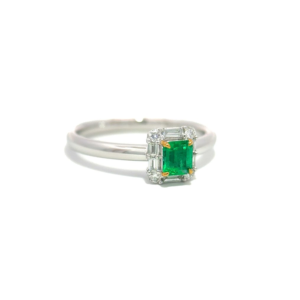 Ring - 18 kt. White gold -  0.41ct. tw. Emerald - Diamond #1.0
