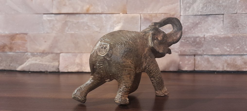 Pierre Chenet (XX-XXI) - Veistos, L'Elephant a la trompe levée - 7.5 cm - Pronssi #3.2