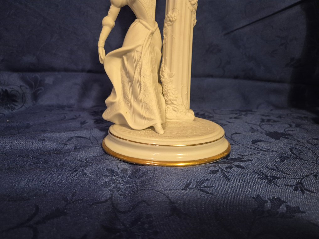 Franklin Mint - Chamberstick (2) - Biscuit porcelain - The Romeo and Juliet #4.3