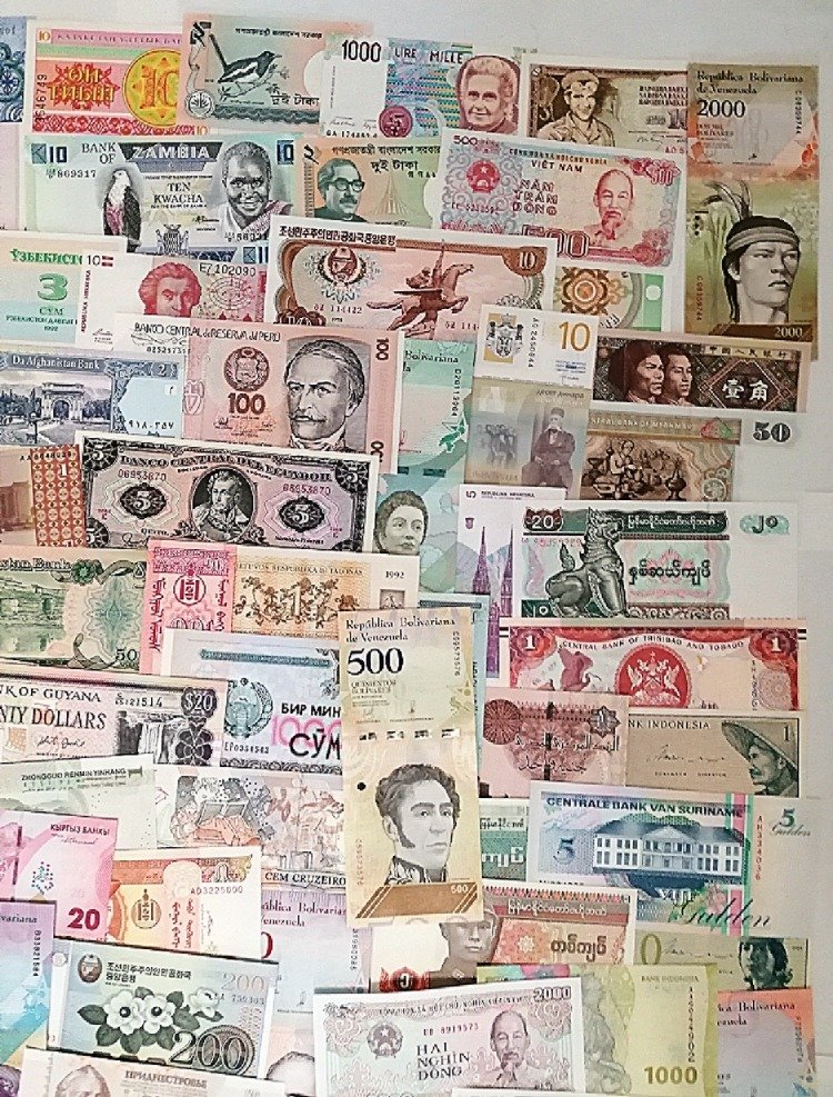 Maailma. - 100 banknotes - various dates (Ei pohjahintaa) #2.1