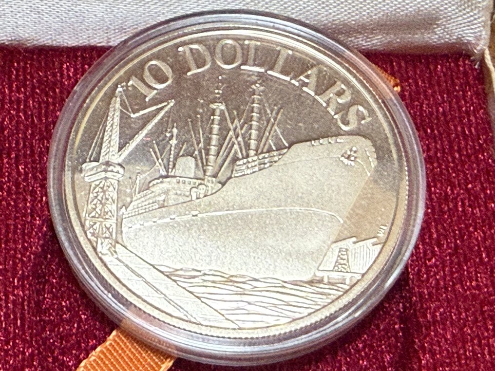 Singapore. 10 Dollars 1975 Proof. 10th Anniversary of Independence, with COA "Numbered 00512/10000"  (No reserve price) #4.3