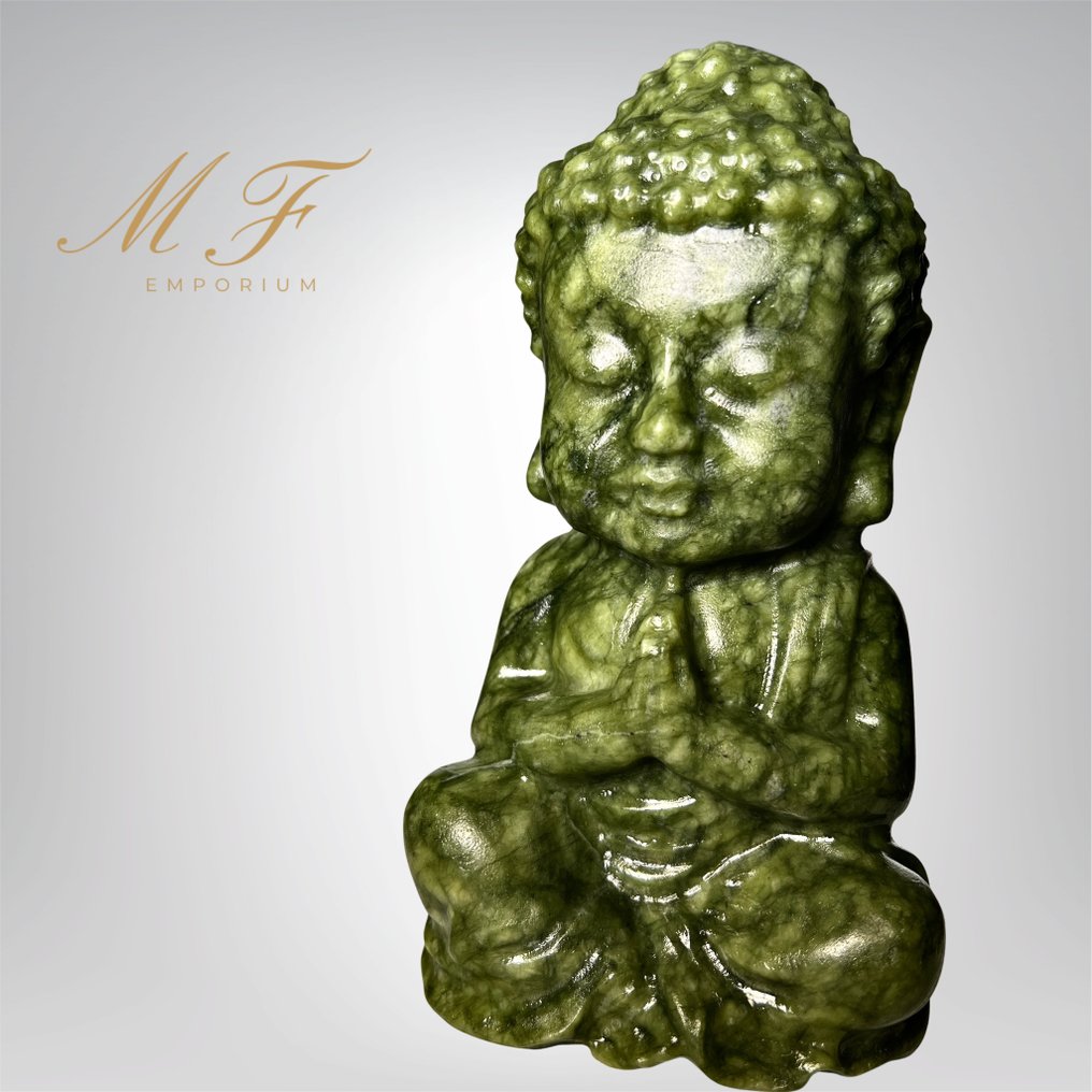Premium - Jade Buddha XL Carving - Height: 150 mm - Width: 80 mm- 900 g - (1) #1.0