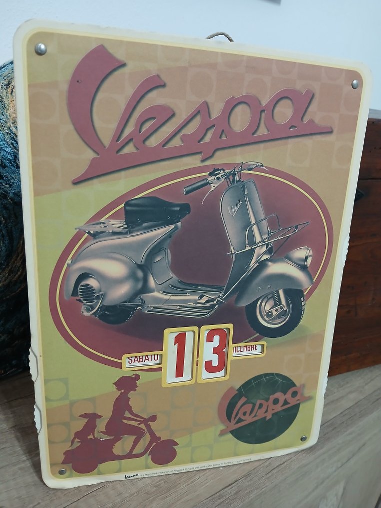 Perpetual calendar - Piaggio - Piaggio Vespa - Italy - Perpetual calendar #1.0
