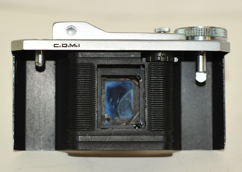 COMI Luxia II Luxus with Delmak 2,9/27mm con pelle colorata | Aparat półklatkowy #4.3