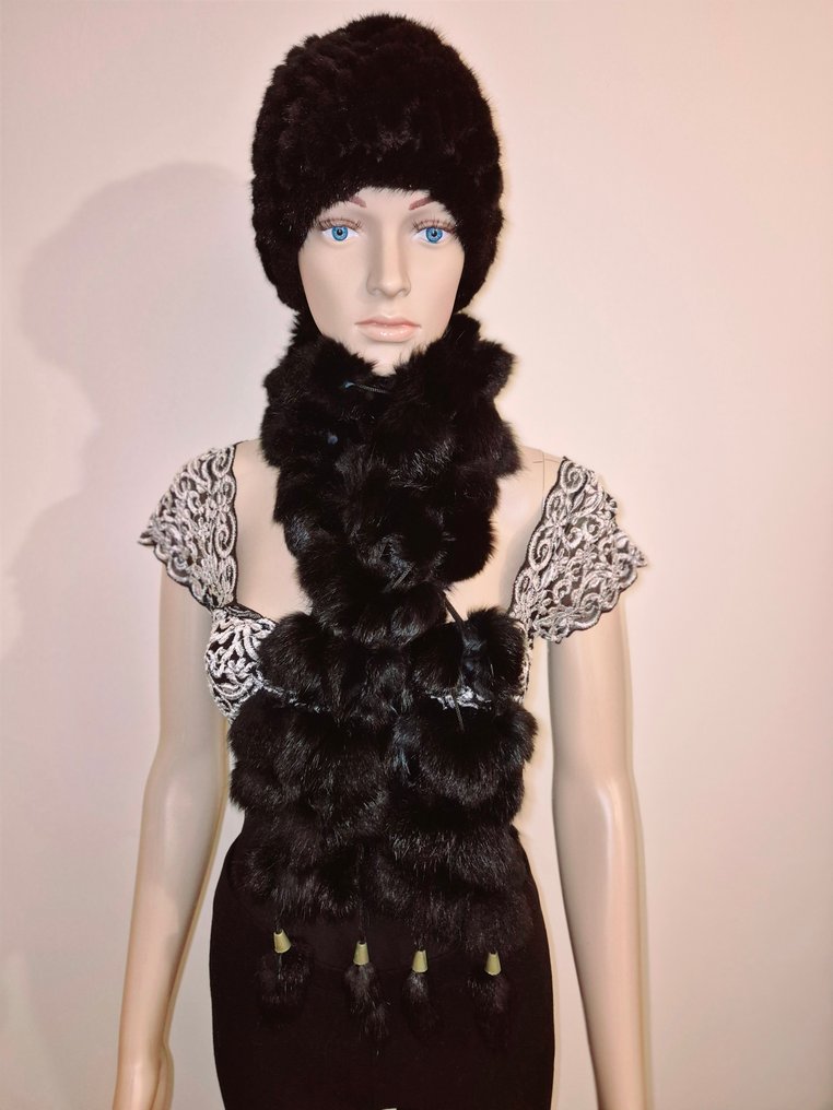 Artisan Furrier - Scarf #1.0