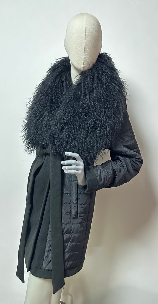 Artisan Furrier - Coat #1.0