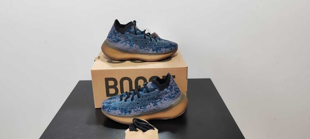 Adidas - Yeezy Boost 380 - Low-top trainers - Size: EU 38.5 - New with tags #1.0