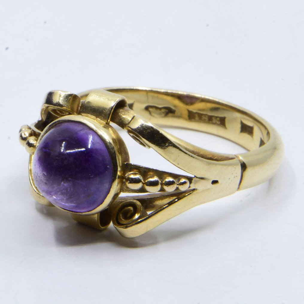 Ring - 18 kt. Yellow gold -  1.73ct. tw. Amethyst #1.0