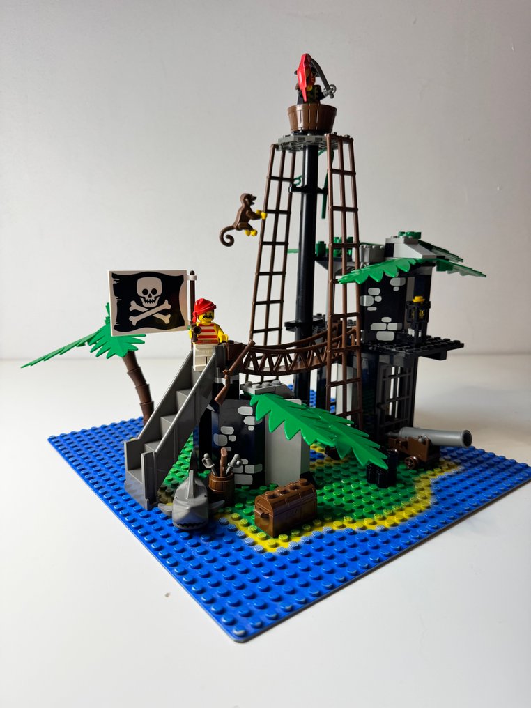 Lego Set - 6270 - Pirates - Forbidden Island #1.0