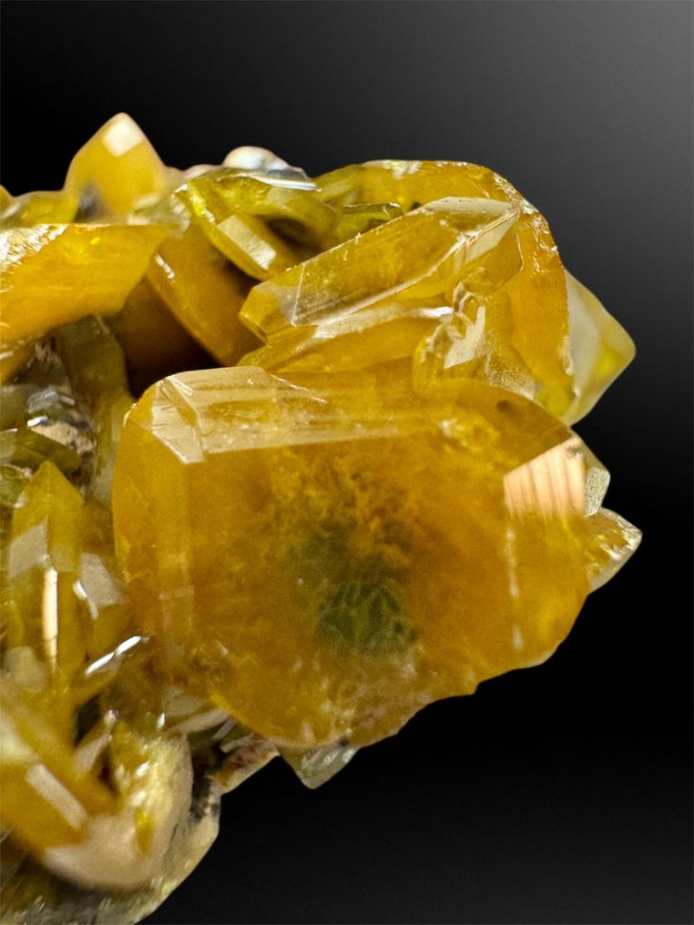 Wulfenit Mineralsamling - Høyde: 3.5 cm - Bredde: 1.5 cm- 20 g - (1) #2.1