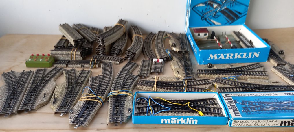 Märklin H0 - Serie 5100/5106/5120/5200 - Γραμμές τρένου μοντελισμού (65) - 65-τεμαχιαία παρτίδα M-Rails και wissels #1.0