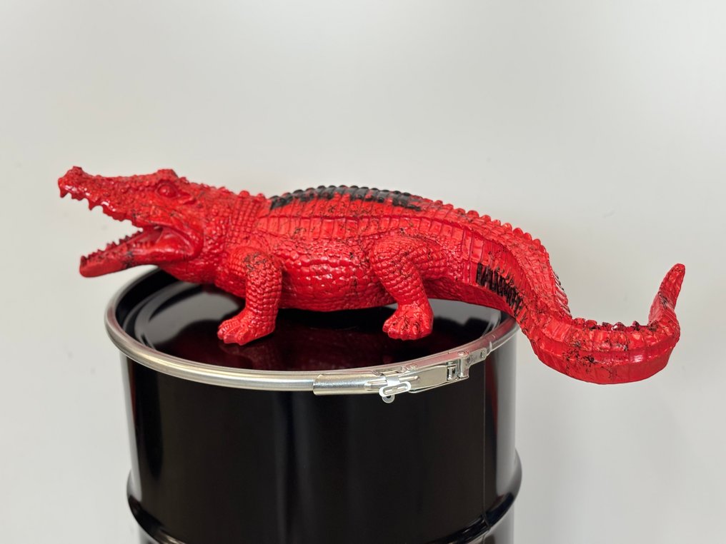 Rob VanMore - VANMORE Red Crocodile #3.2