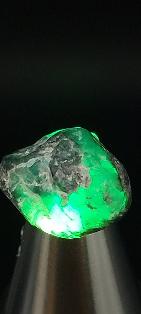 Smaragd Grov- 3.71 g - (2) #2.1