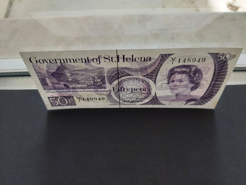 Mondo. - 8 banknotes - all QE II - various dates  (Senza prezzo di riserva) #3.2