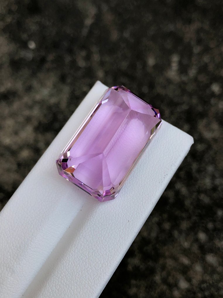 1 pcs  粉色, 紫羅蘭色 紫鋰輝石  - 70.84 ct - 國際有色寶石協會 (ICA GemLab) #4.3