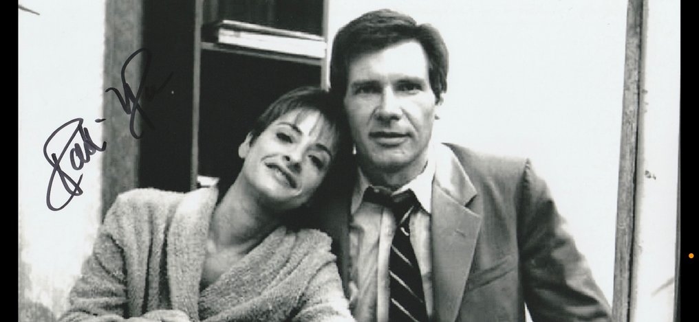 Witness - Signed by Patti LuPone (Elaine) #2.1