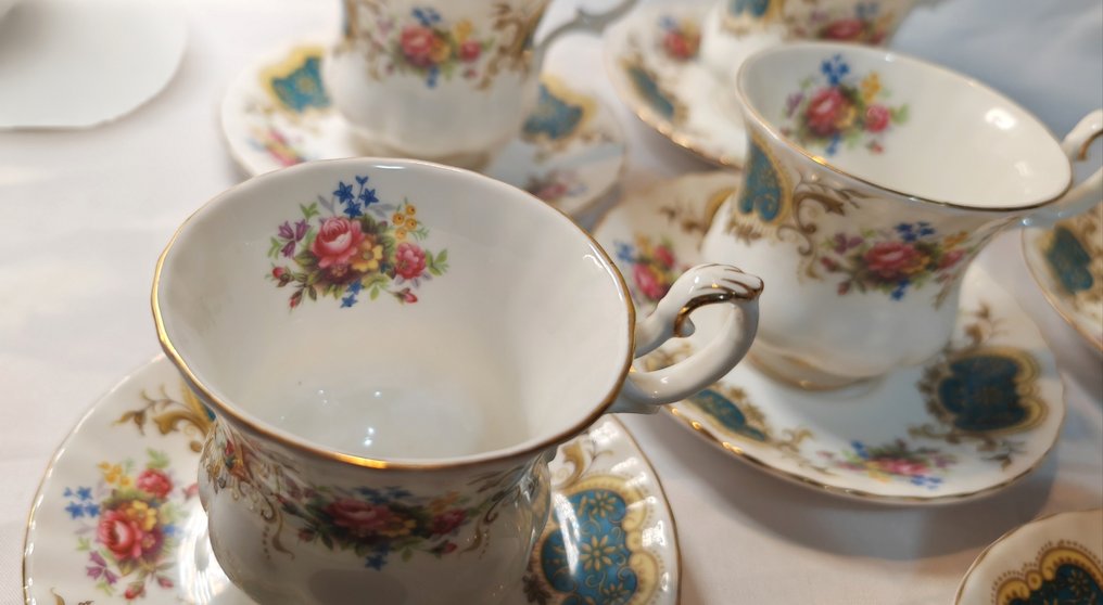 Royal Albert - Kahviastiasto 6:lle (12) - Luuposliini - Berkeley #3.2