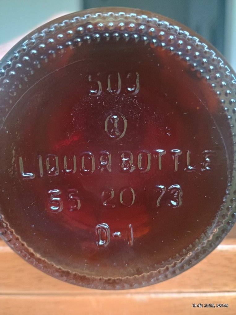 Old Taylor Kentucky Straight Bourbon - 86 Proof  - b. 1973  - 4/5 Quart #1.0