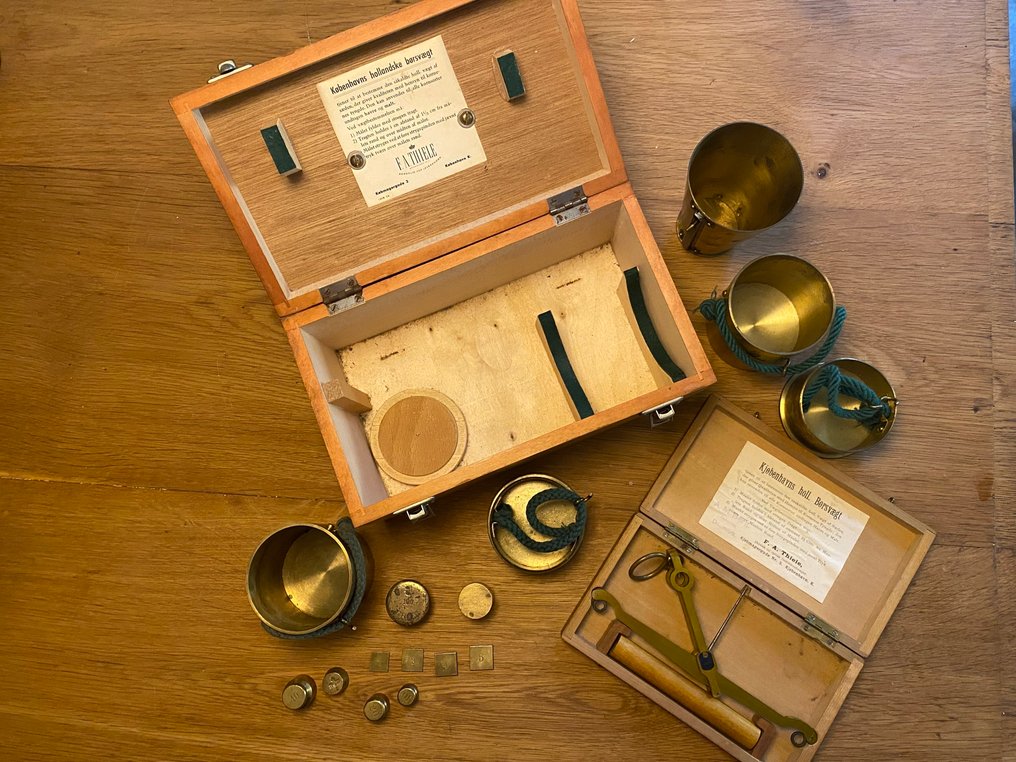 Thiele - Balance - Laiton - Poids de stock néerlandais #1.0