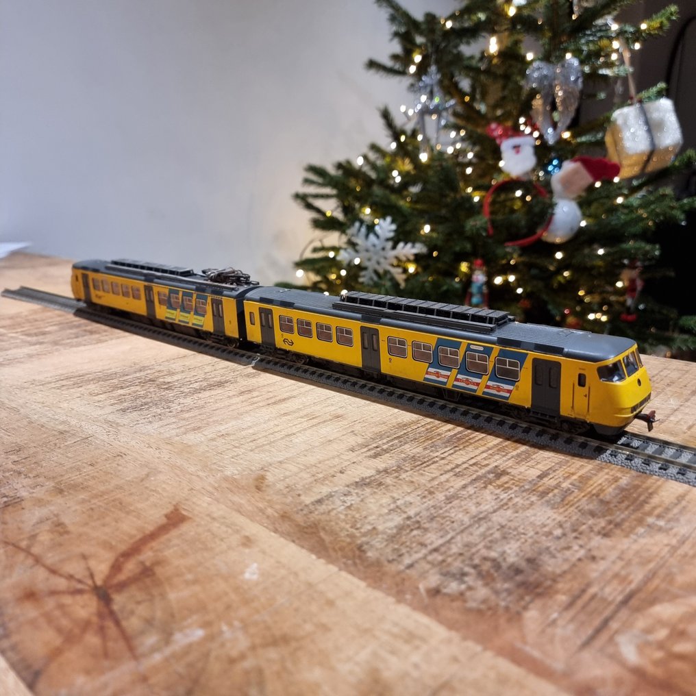 Fleischmann H0 - 4470 - Treno automotore (1) - Sprinter SGM a due pezzi "Den Haag Centraal" - NS #2.1