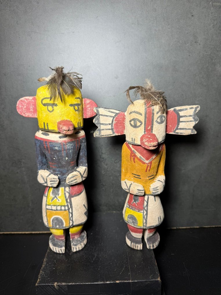 Bonecas no estilo kachina hopi - Madeira - Século XXI #1.0