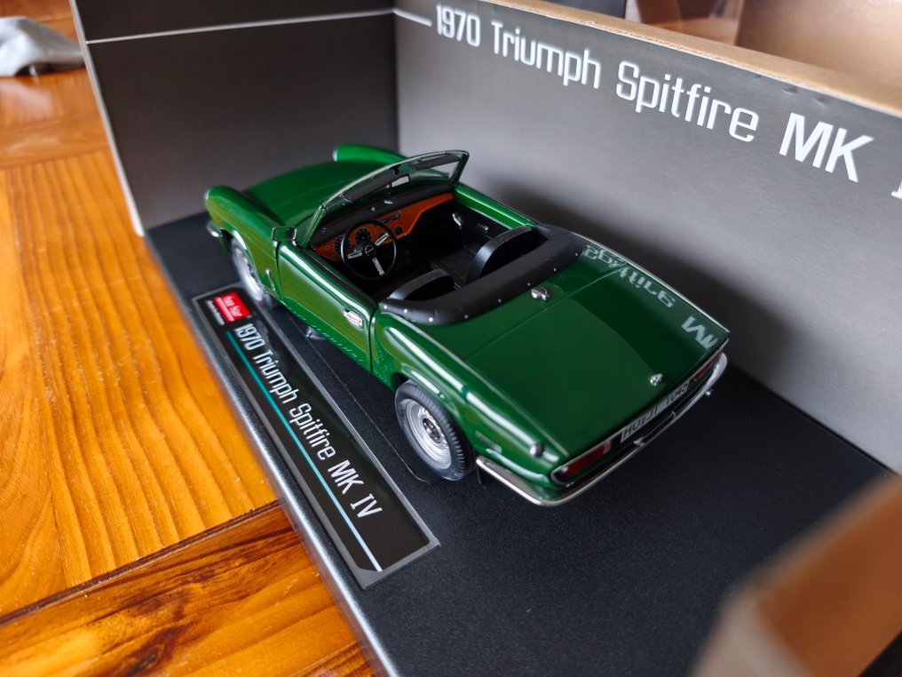 Sunstar 1:18 - Model car - Triumph Spitfire MK IV #2.1