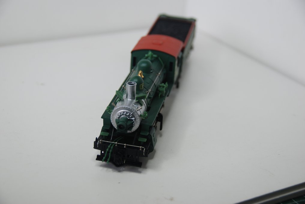 Mehano H0 - T002/29265 - Modellino di treno (1) - Venduto in confezione di schiuma; etichetta sulla scatola con testo LOCO 2-6-0 MOGUL T002/29265 SRR - Southern #1.0