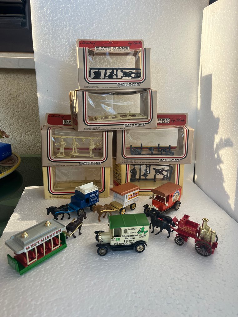 Lledo 1:76 - Modellauto  (13) - Carrozze e furgoni d'epoca Days Gone #1.0