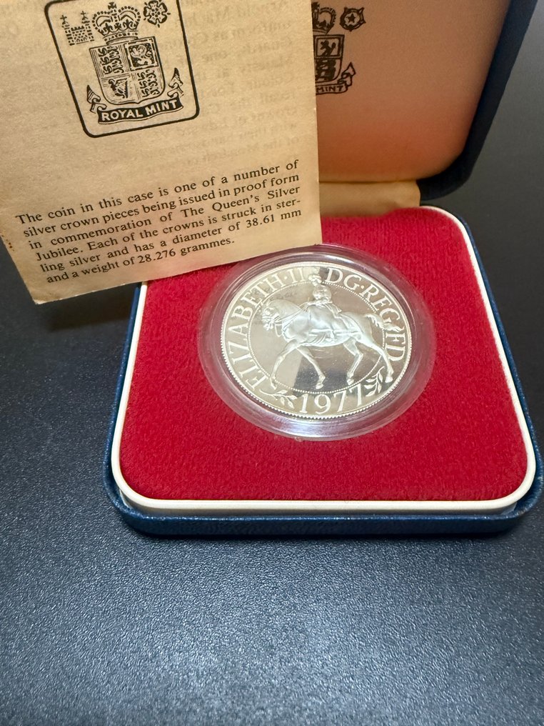 United Kingdom. 1 Crown 1977 Proof, in commemoration of the Silver Jubilee of Elizabeth II with box and CoA  (No reserve price) #1.0