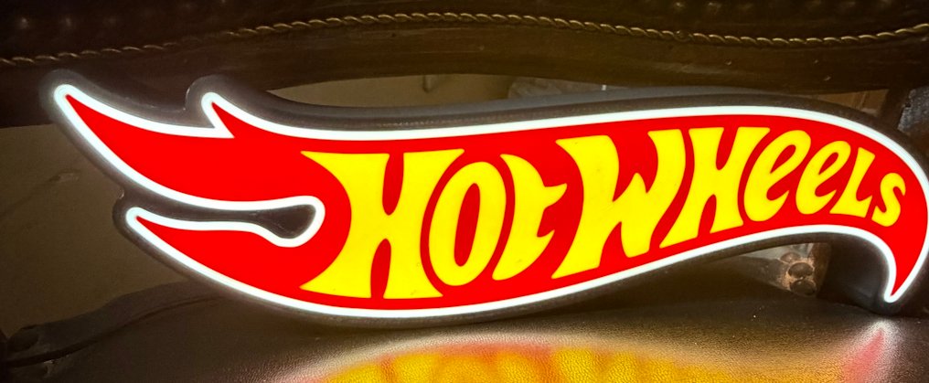 Διαφημιστική φιγούρα - Singular Luminous Cartel Hot Wheels - 2000-2010 #3.2