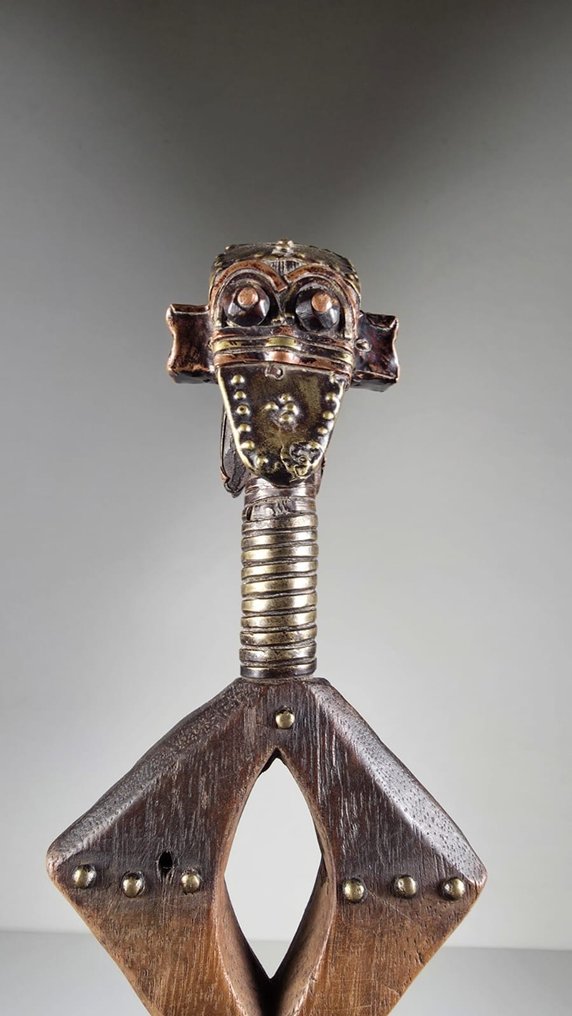 Fa és fém relikviárium. - Kota - Gabon  (Nincs minimálár) #4.3