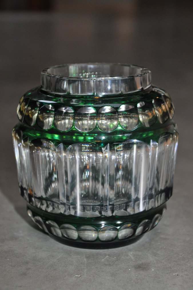 Val Saint Lambert - Charles Graffart - Vase  - Crystal - Emerald green cut #1.0