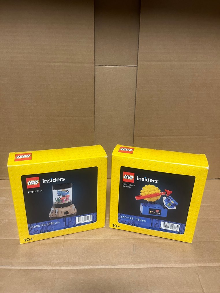 LEGO Set - Promotional - Fish Tank - Retro space Explorer #1.0