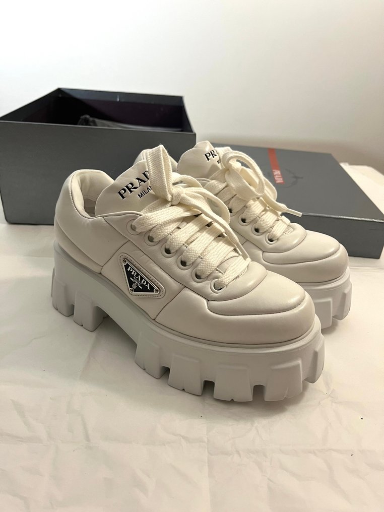 Prada - Zapatos con cordones - Tamaño: EU 36 #1.0