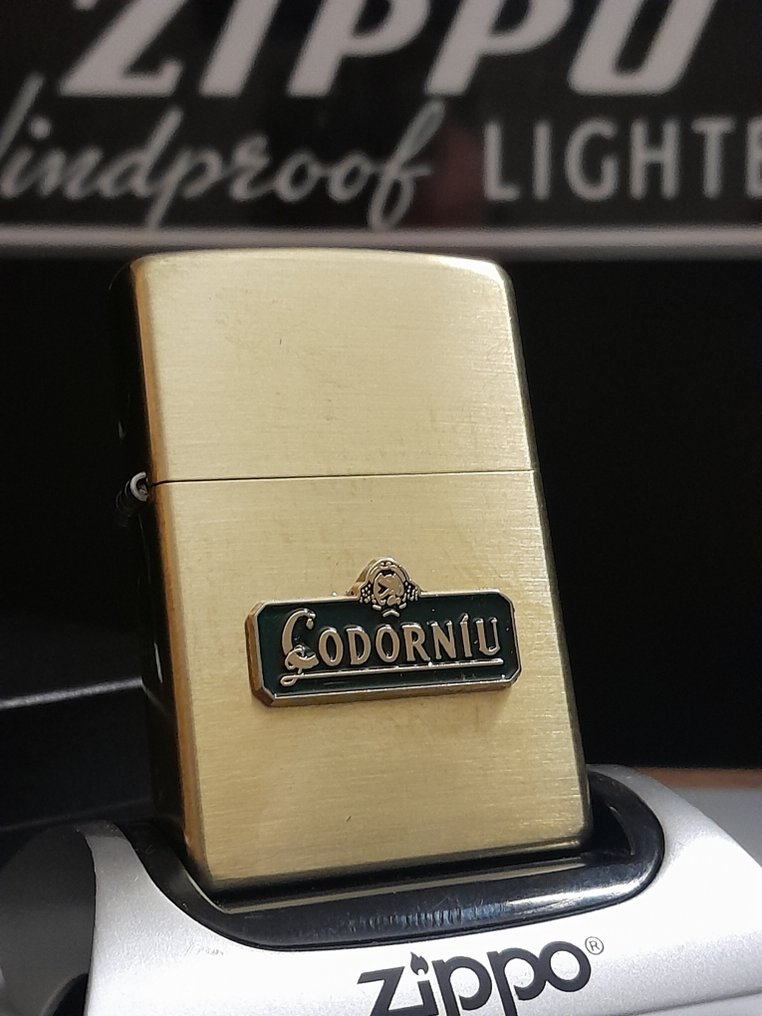 Zippo - Ingen mindstepris - Lighter - Messing #1.0