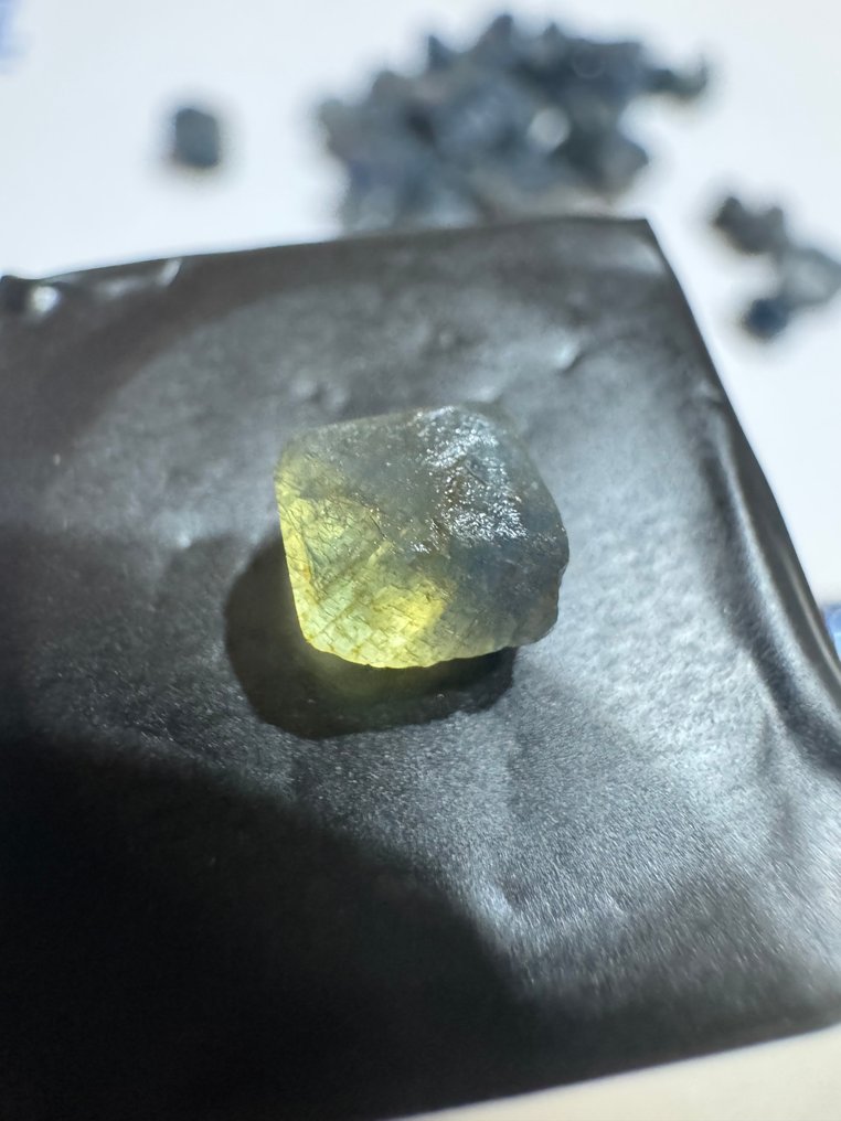 Zaffiro Grezzo- 20 g - (51) #1.0