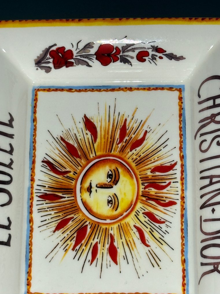 Dior - Σταχτοδοχείο - Αγγειοπλαστική - Dior τασάκι με θέμα τον ήλιο. #2.1